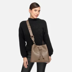 ANDRENNE DONNA