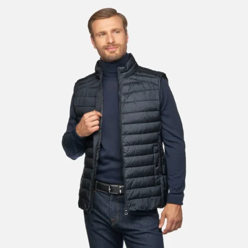 KENNET UOMO